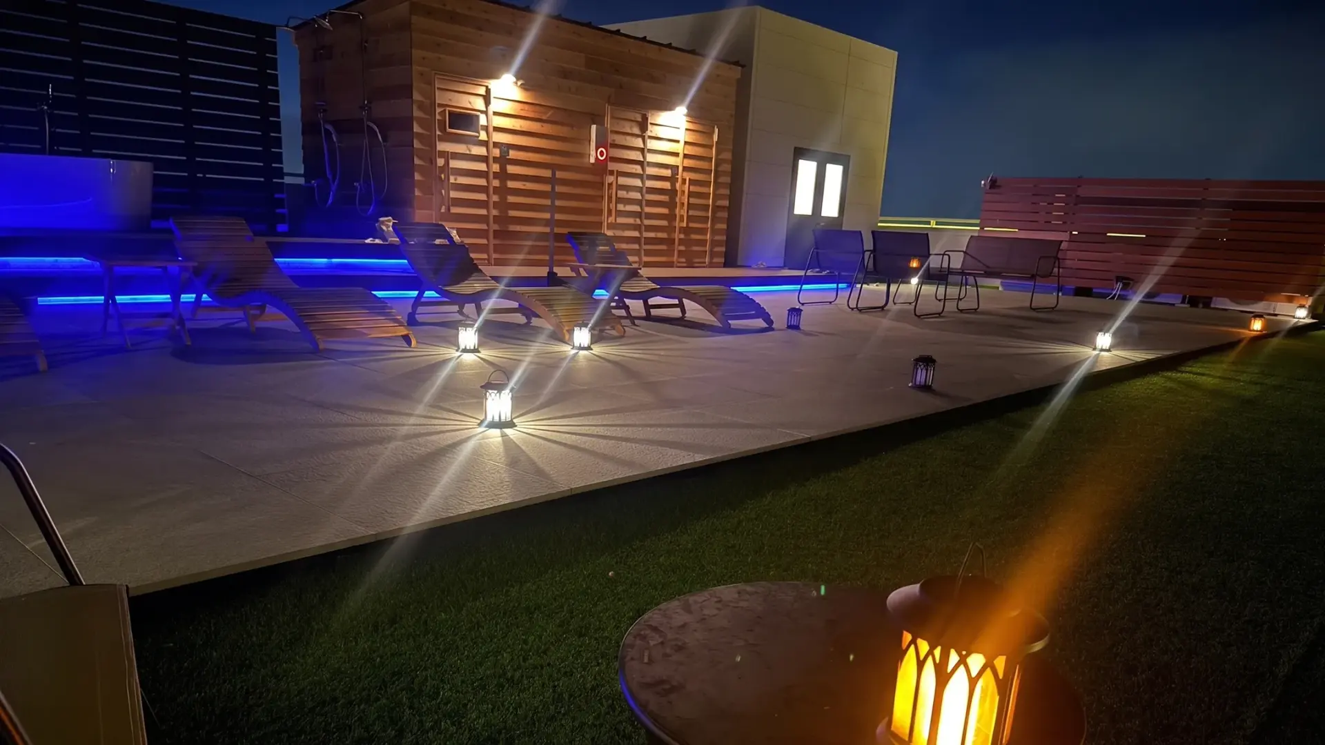 SEASIDE NIGHT RETREAT SAUNA